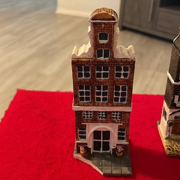 Lot of 7 Vintage K’s Collection Decorative Ceramic Township-High Rise Buildings - Picture 8 of 9